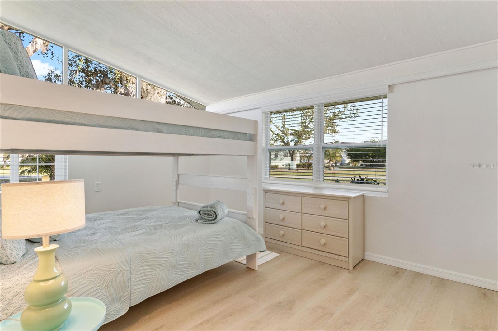 CHARLOTTE PARK - Residential