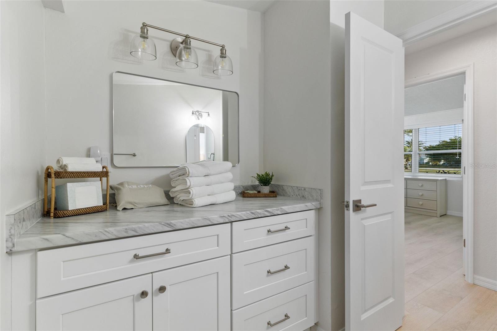 CHARLOTTE PARK - Residential