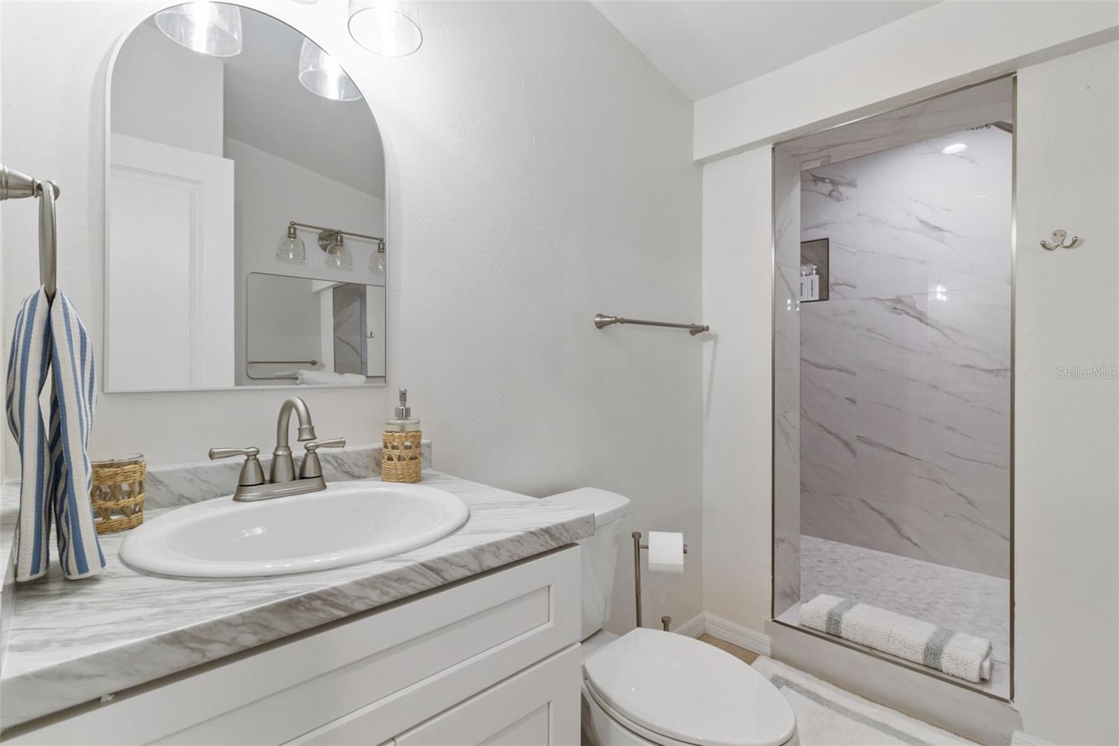 CHARLOTTE PARK - Residential