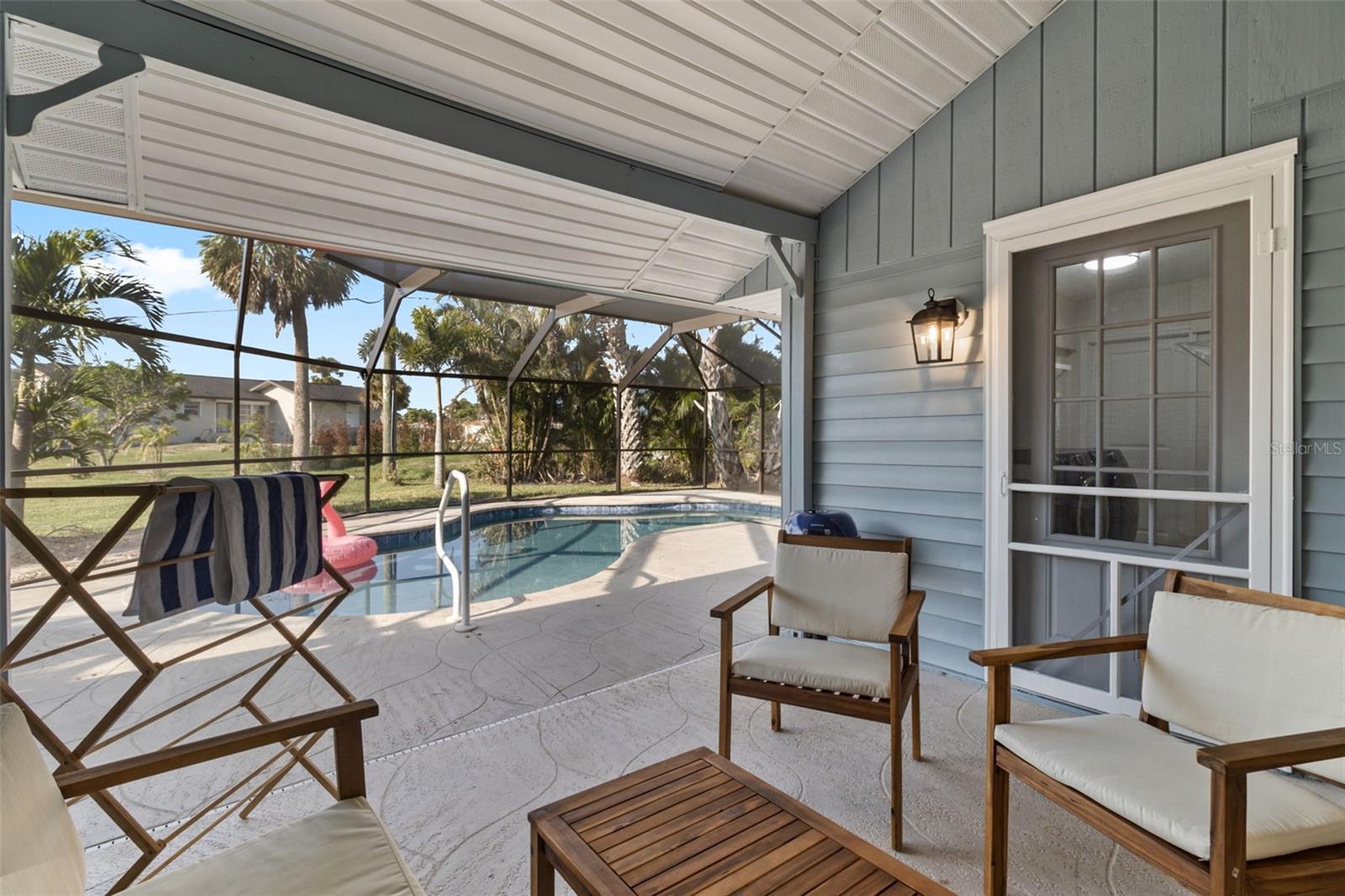 CHARLOTTE PARK - Residential