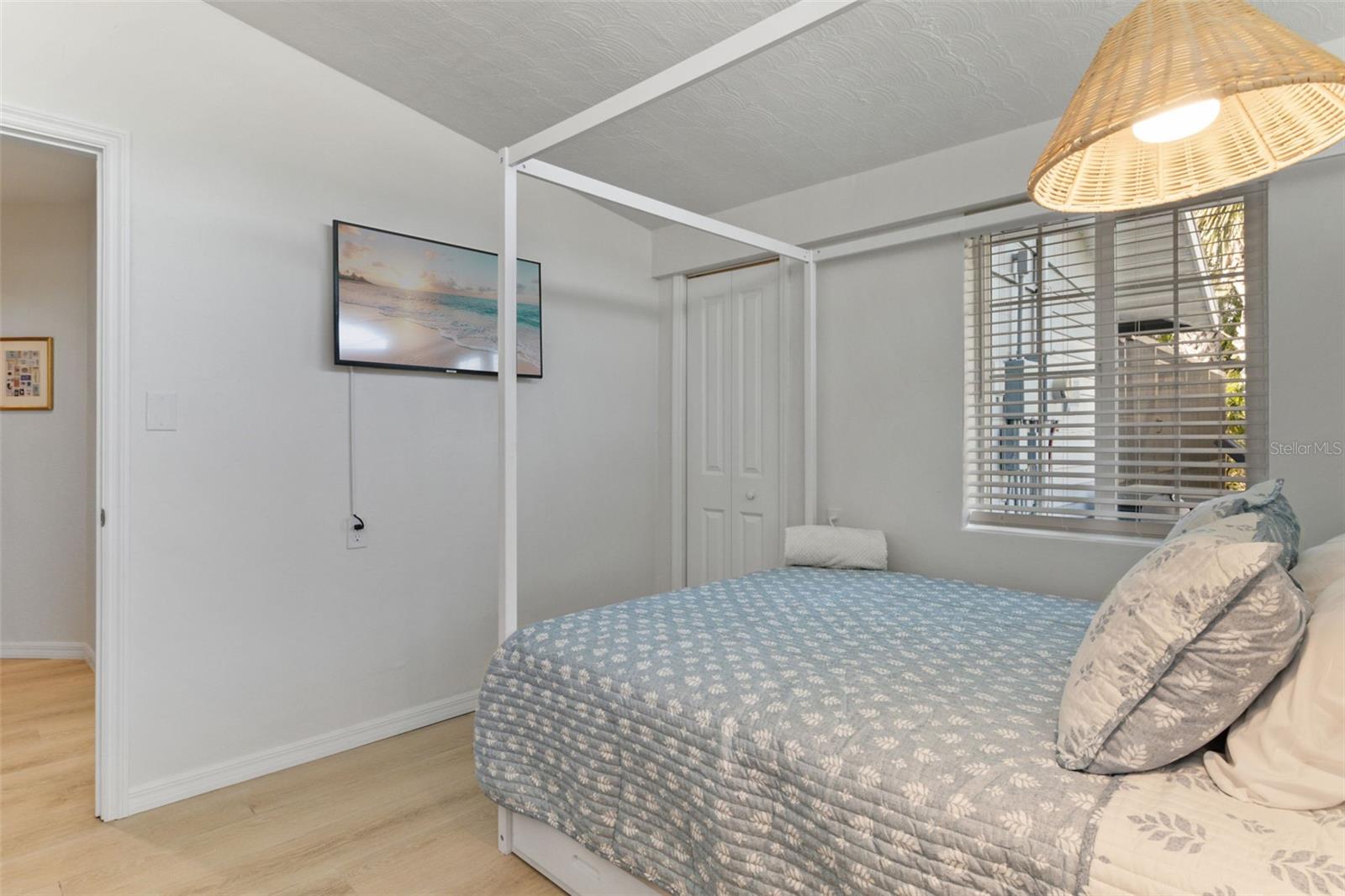 CHARLOTTE PARK - Residential