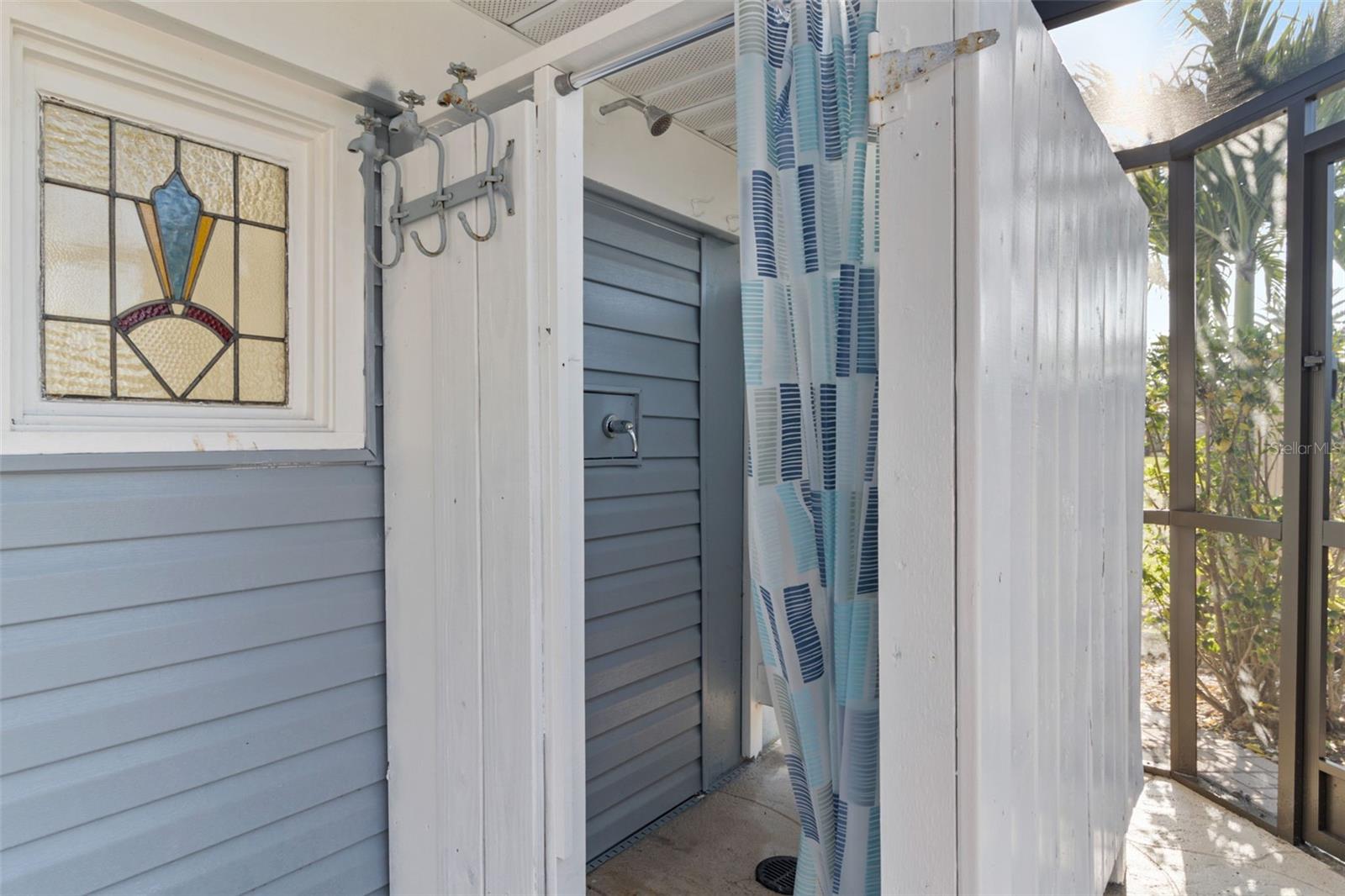 CHARLOTTE PARK - Residential