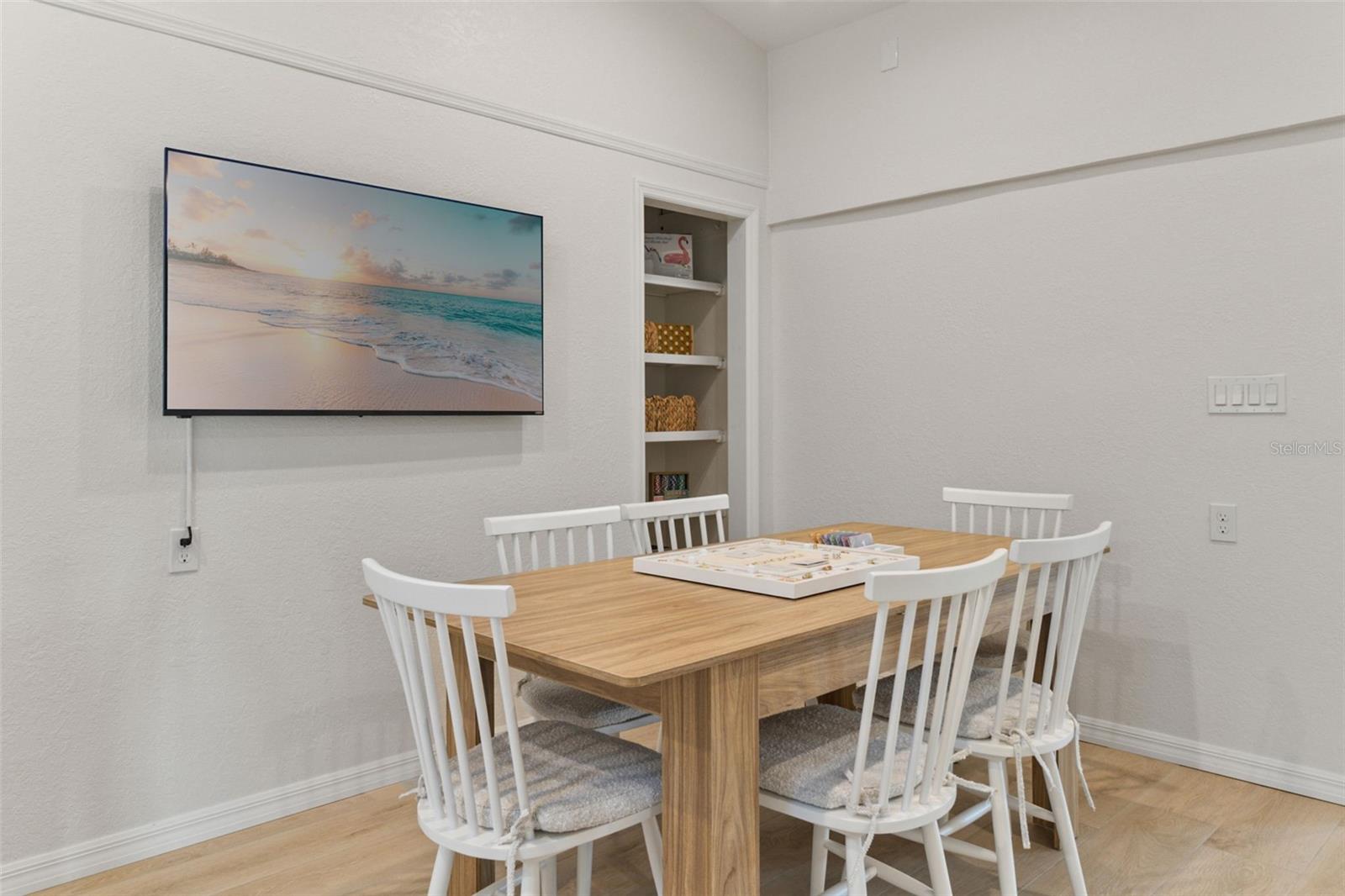 CHARLOTTE PARK - Residential