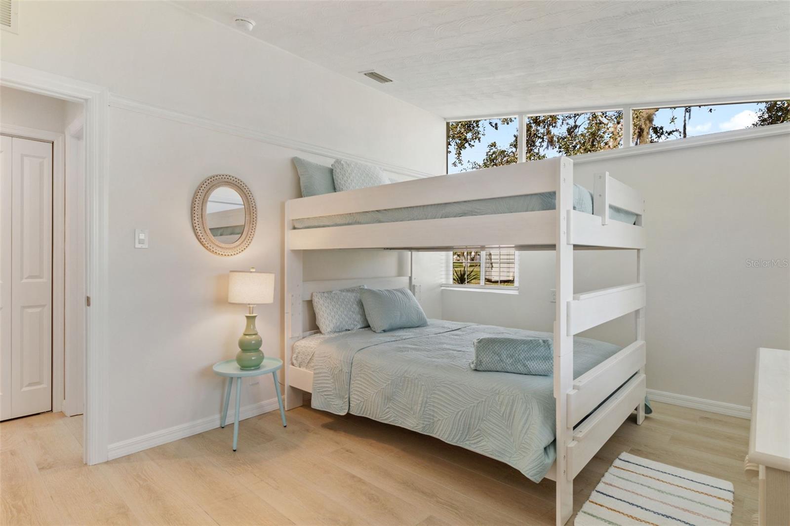 CHARLOTTE PARK - Residential