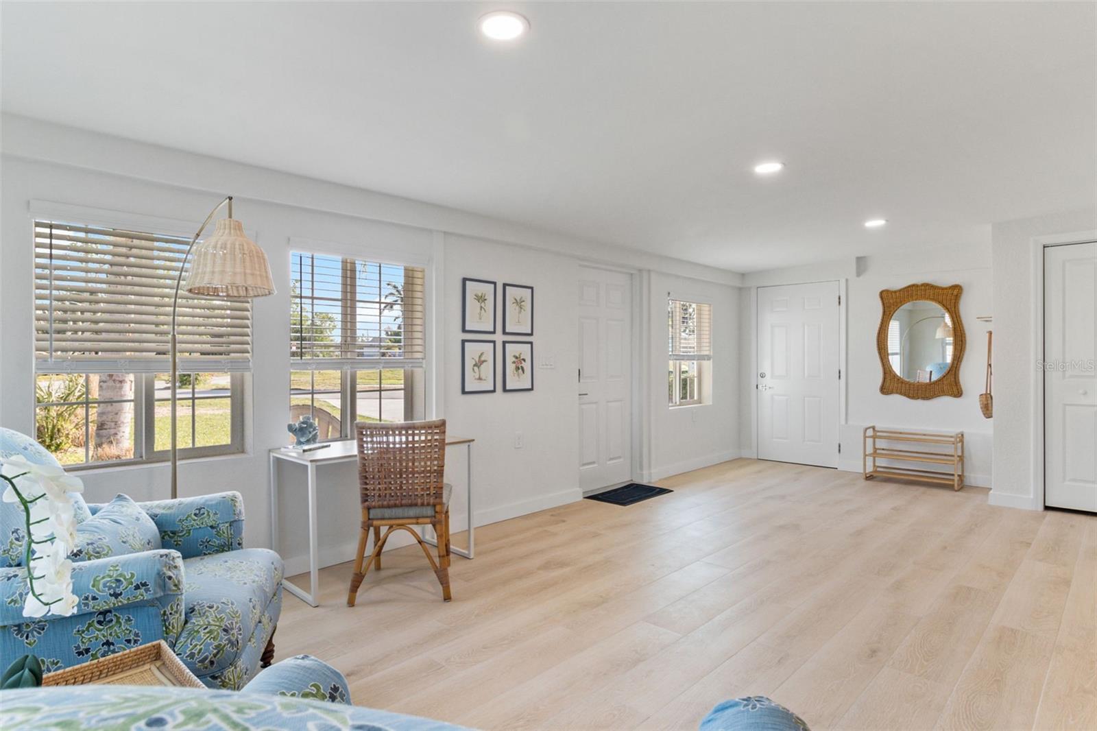 CHARLOTTE PARK - Residential