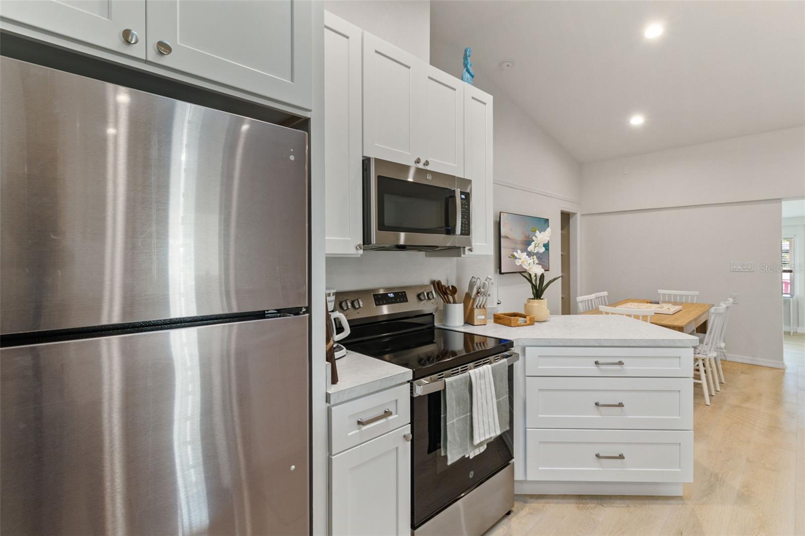 CHARLOTTE PARK - Residential