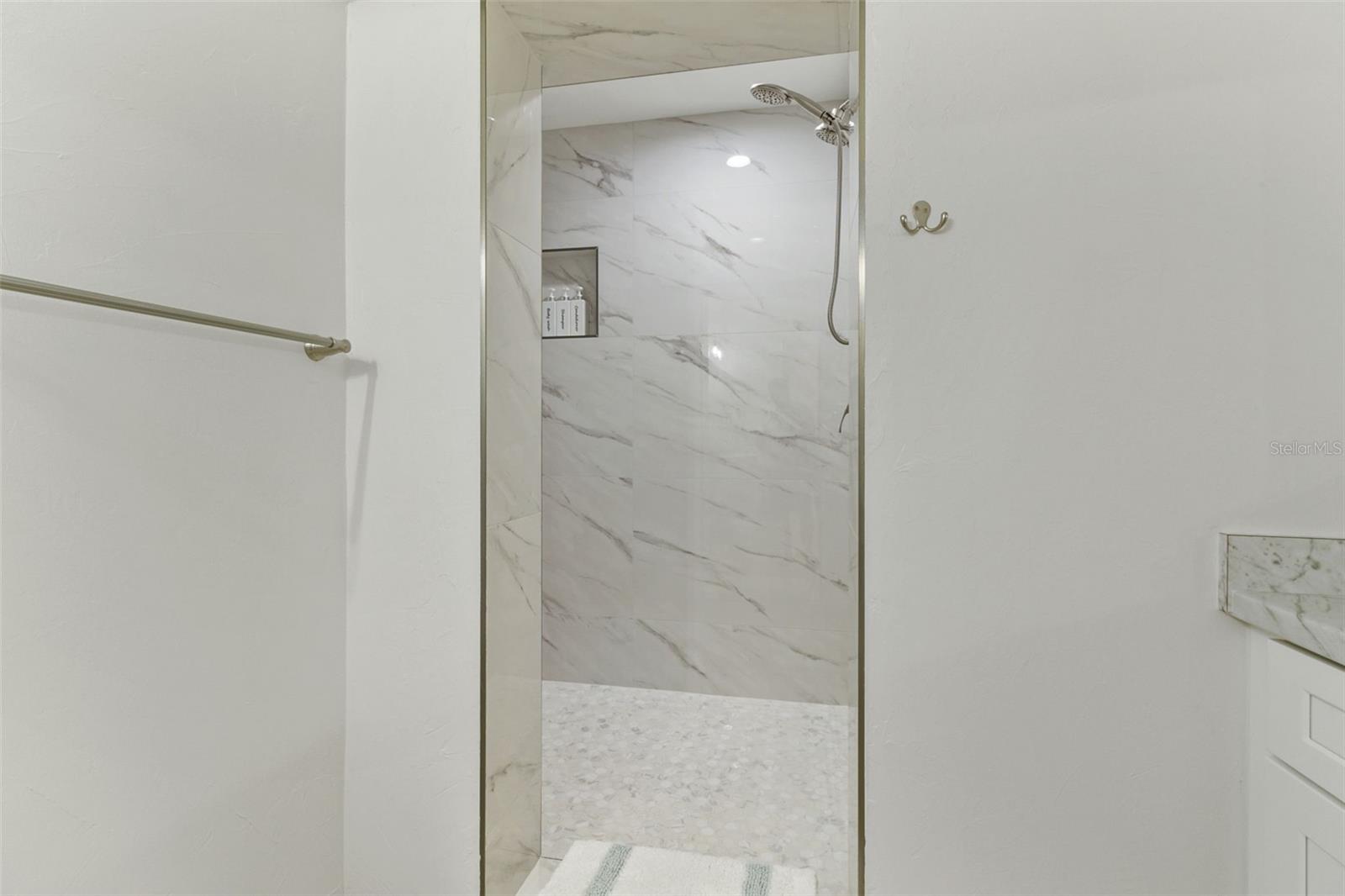 CHARLOTTE PARK - Residential