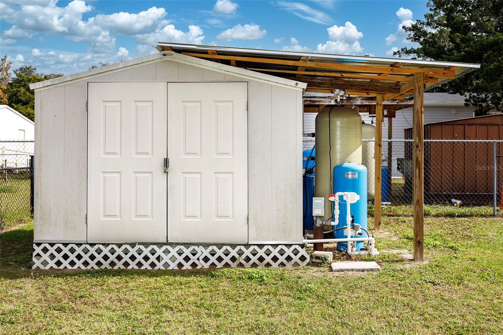 OKAHUMPKA - Residential