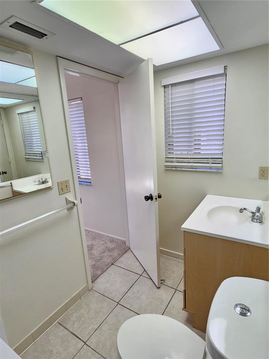 SUMMER GREEN SEC II - Residential Lease