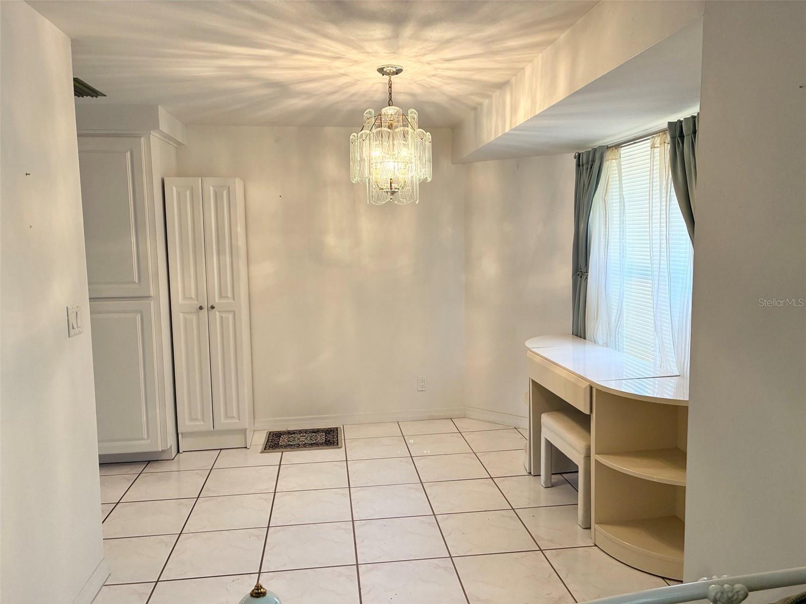 WEST VIEW LAWN - Residential