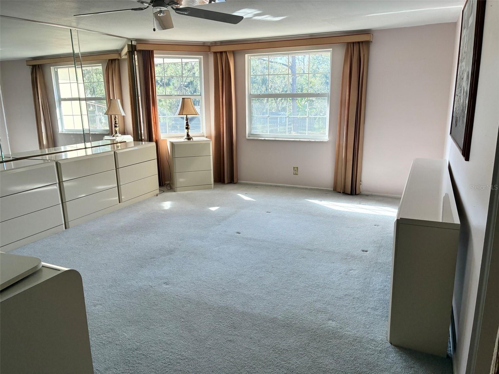 WEST VIEW LAWN - Residential