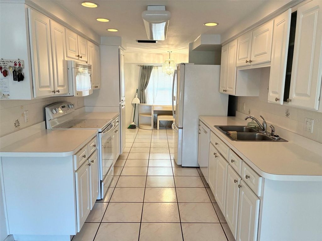 Photo of 13445 10th Street, Dade City, FL 33525 (MLS # TB8447967)