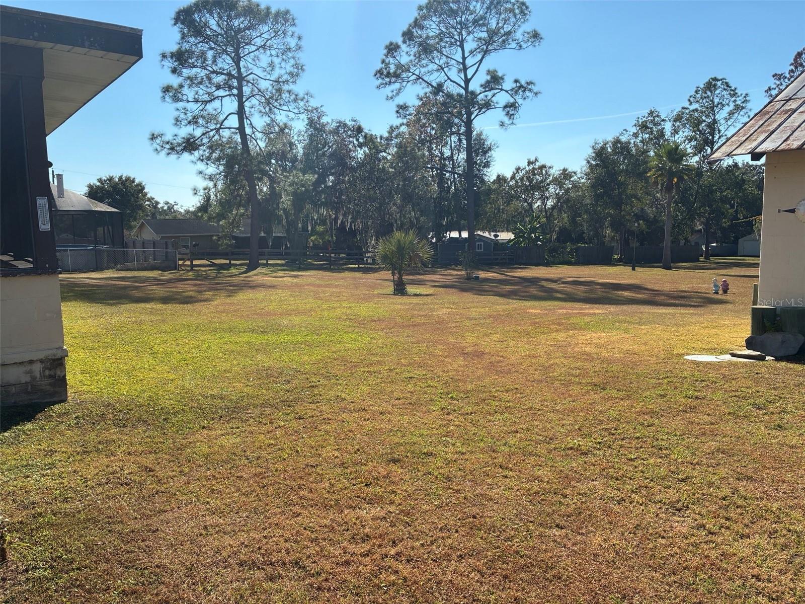 WEST VIEW LAWN - Residential