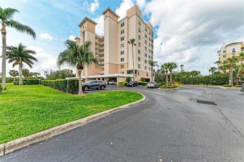 A home in PALMETTO