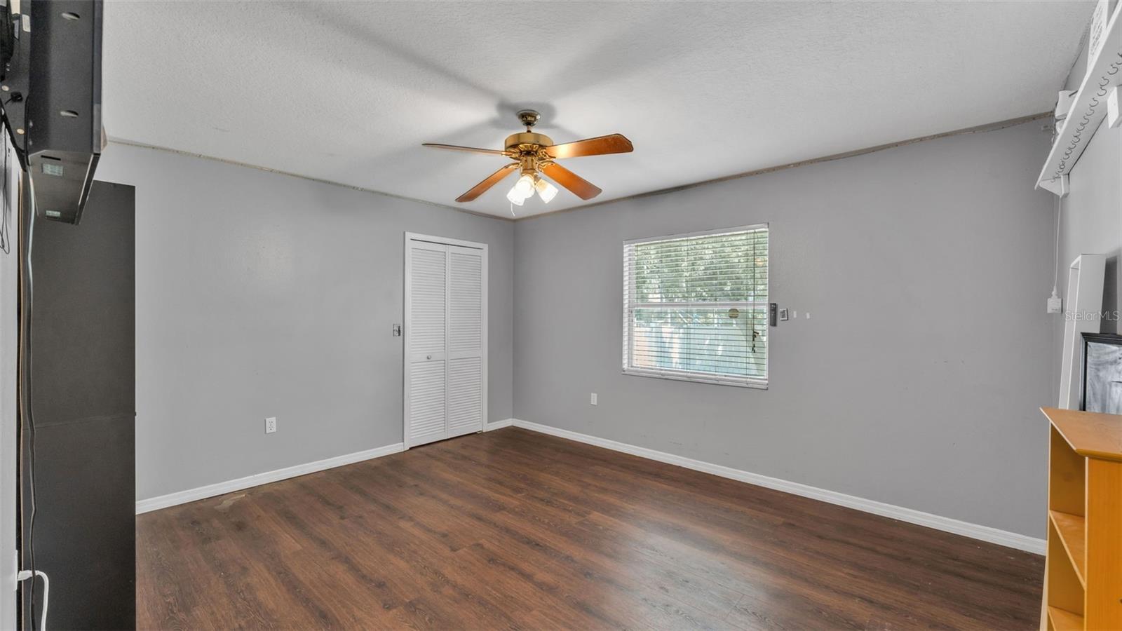 SHERWOOD LAKES - Residential