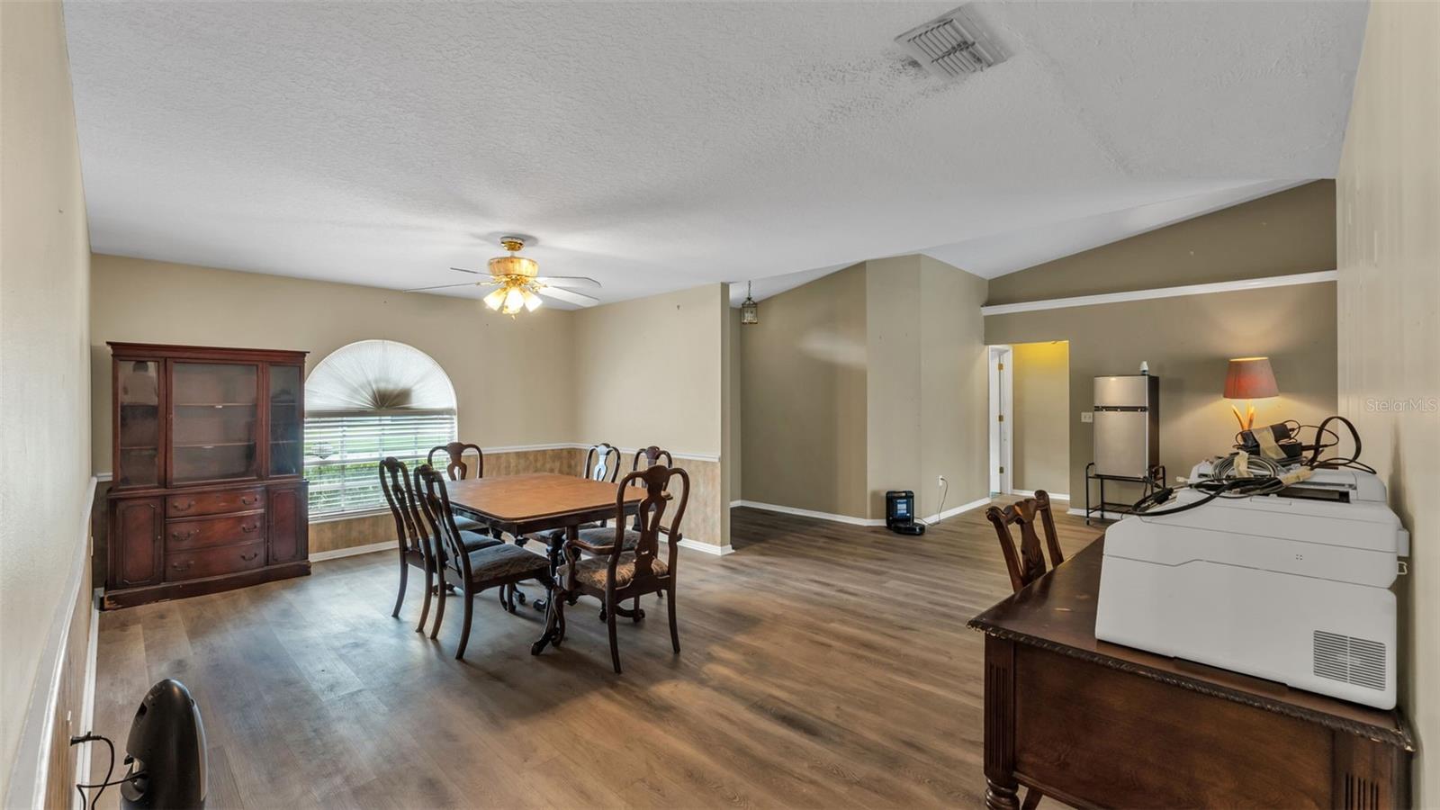 SHERWOOD LAKES - Residential