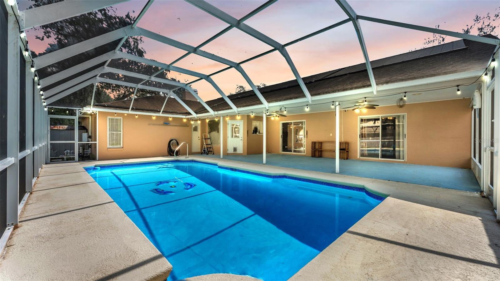 SHERWOOD LAKES - Residential