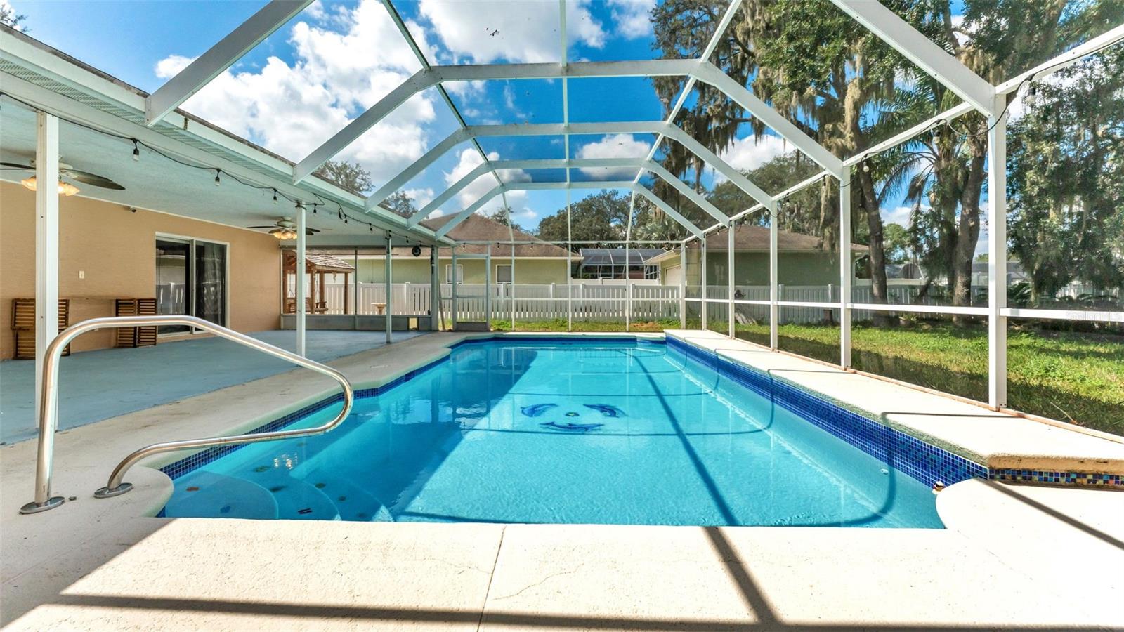 SHERWOOD LAKES - Residential