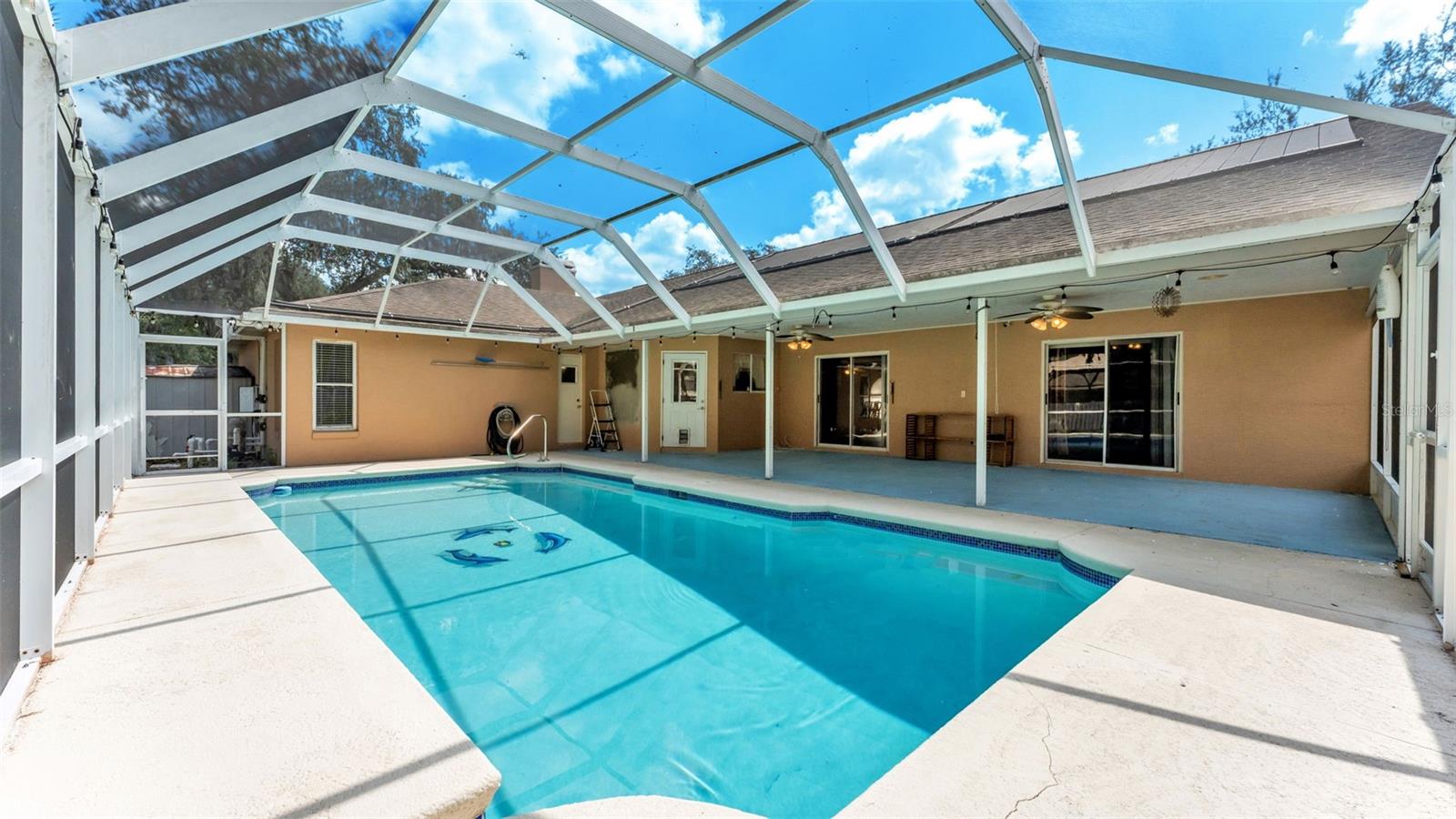 SHERWOOD LAKES - Residential