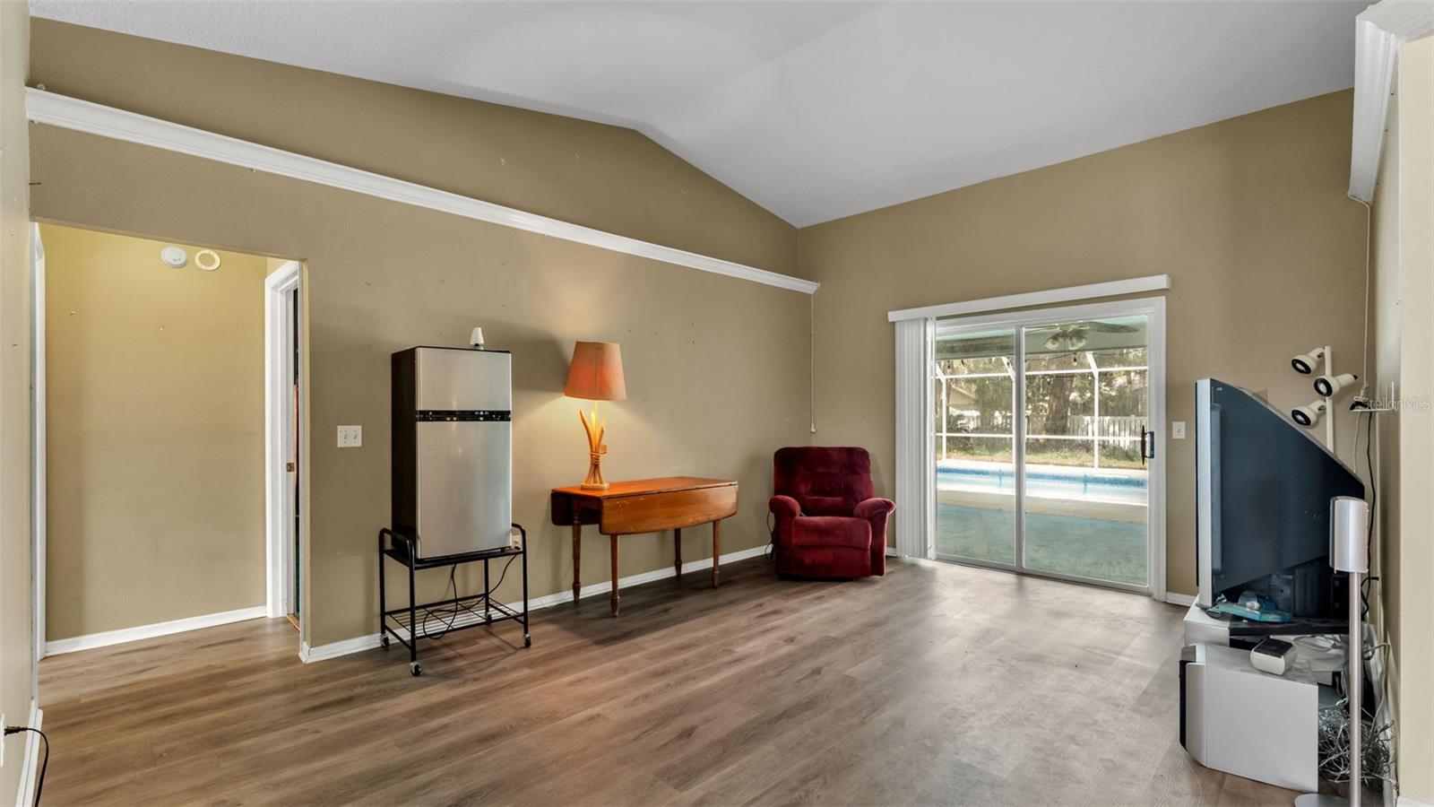 SHERWOOD LAKES - Residential