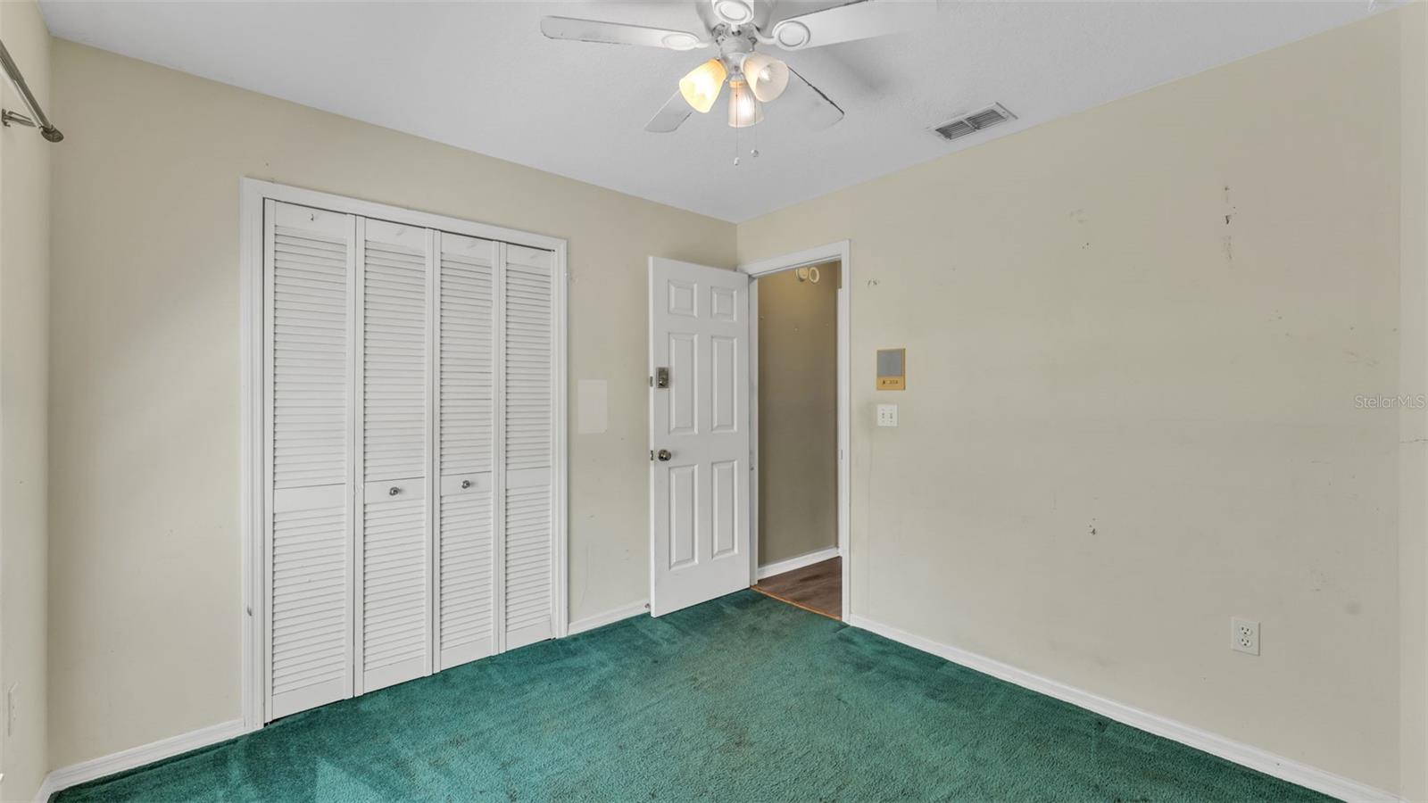 SHERWOOD LAKES - Residential