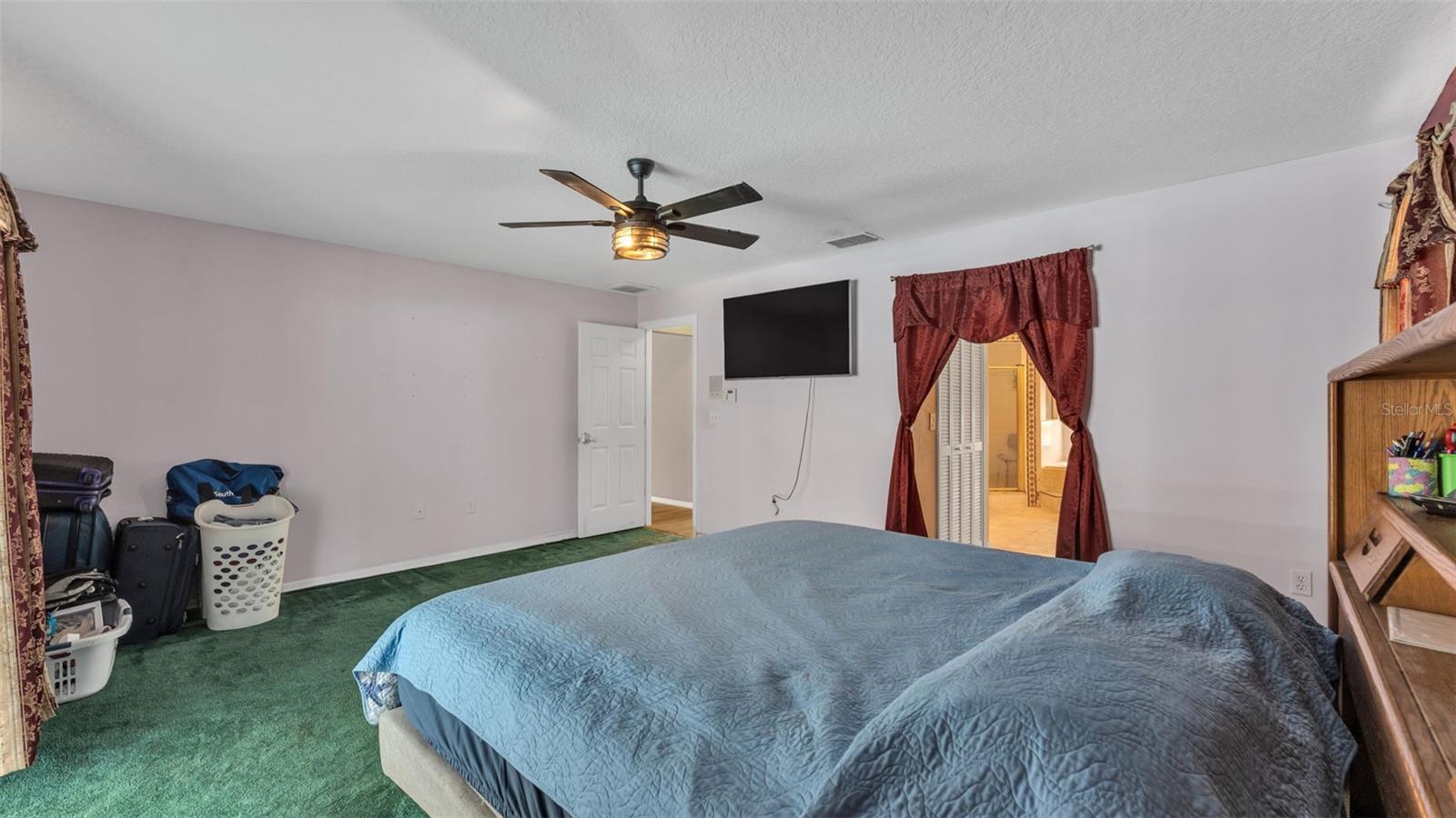 SHERWOOD LAKES - Residential