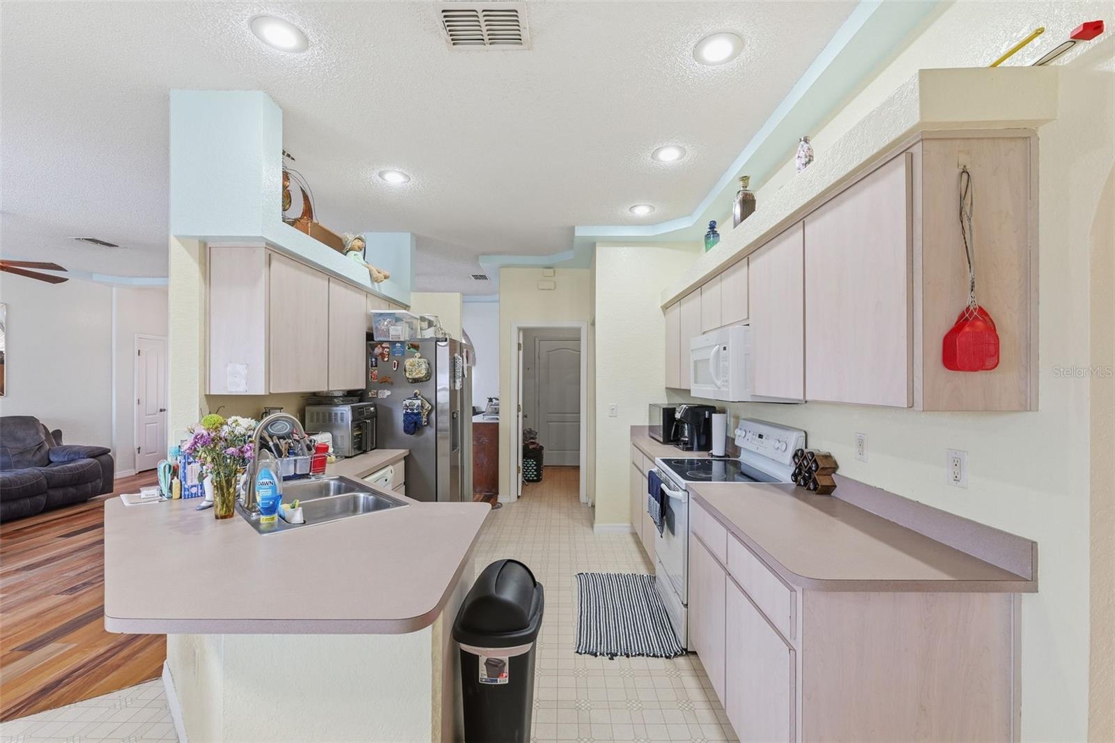 SPRING HILL - Residential