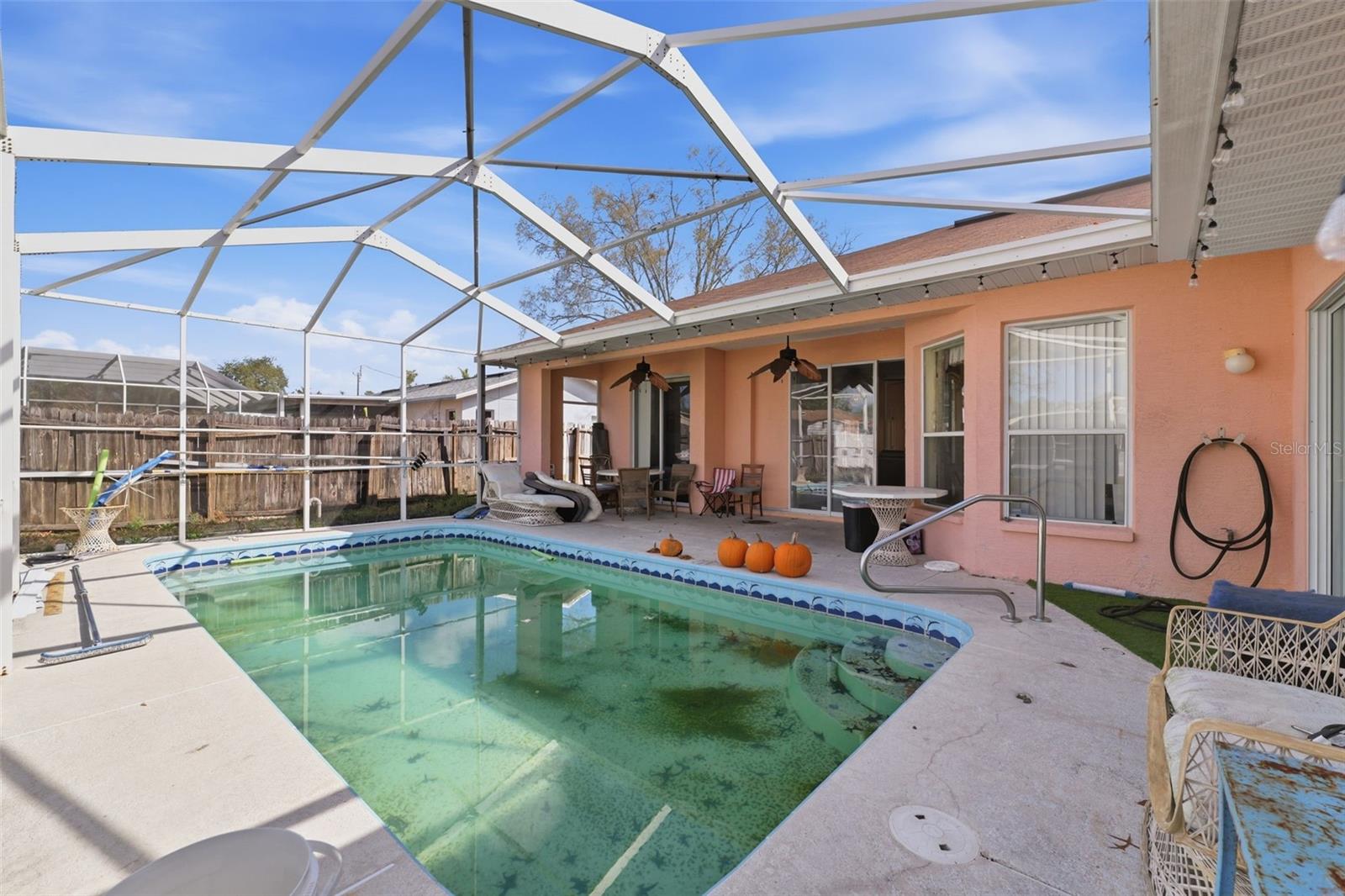 SPRING HILL - Residential