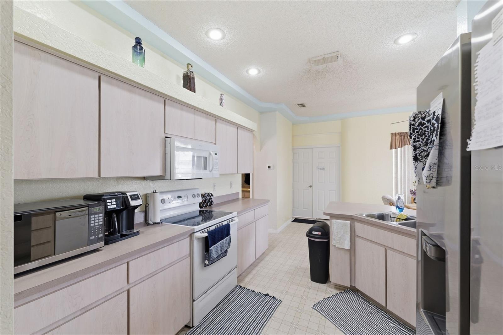 SPRING HILL - Residential