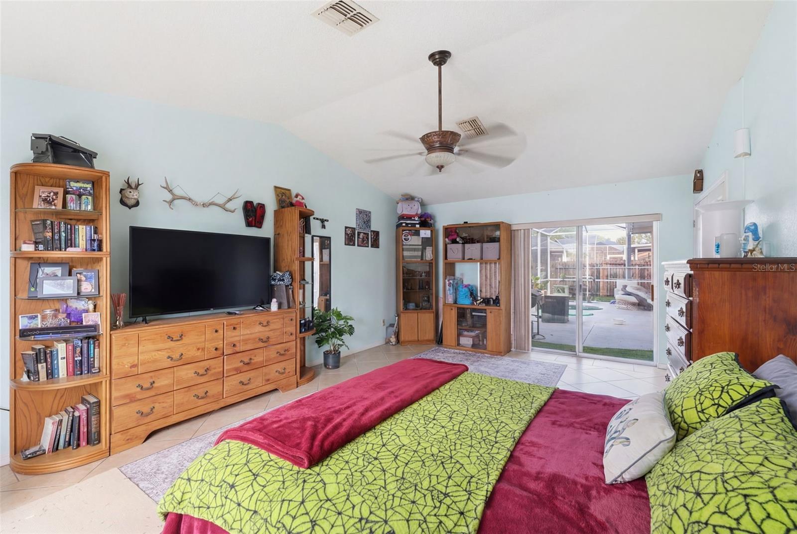 SPRING HILL - Residential