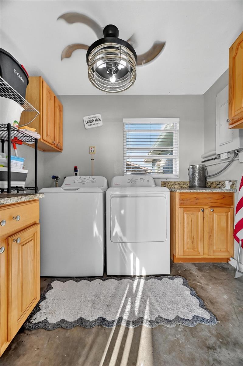 SUNSHINE RANCHETTES - Residential