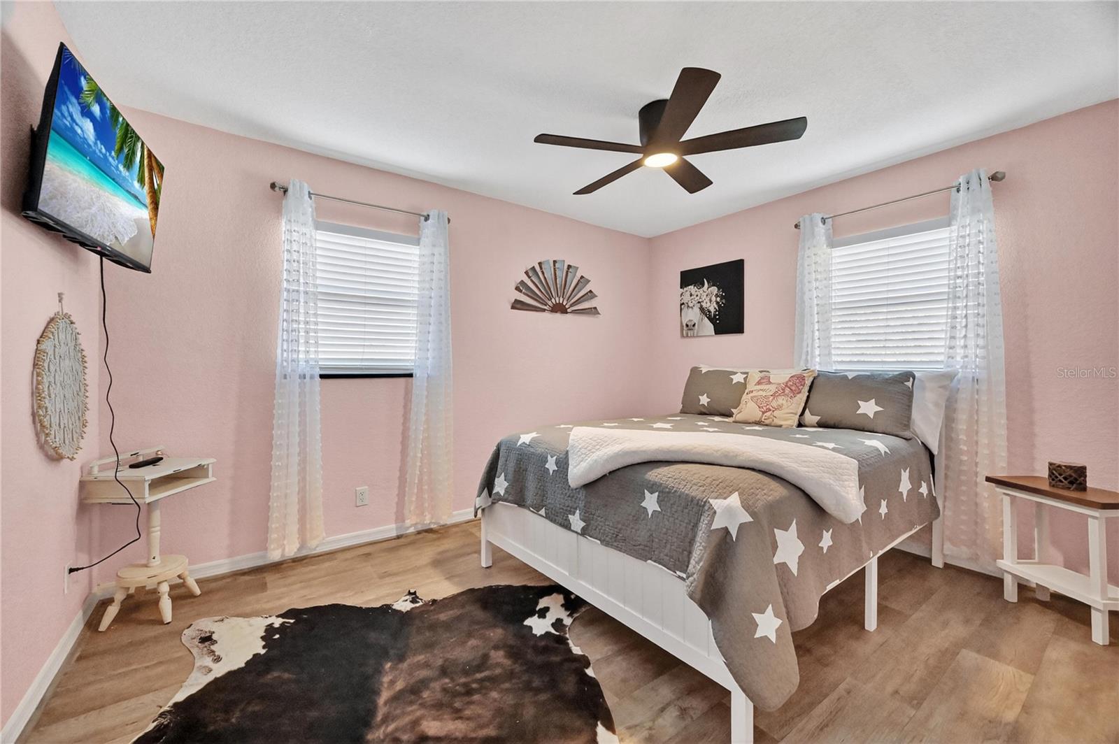 SUNSHINE RANCHETTES - Residential
