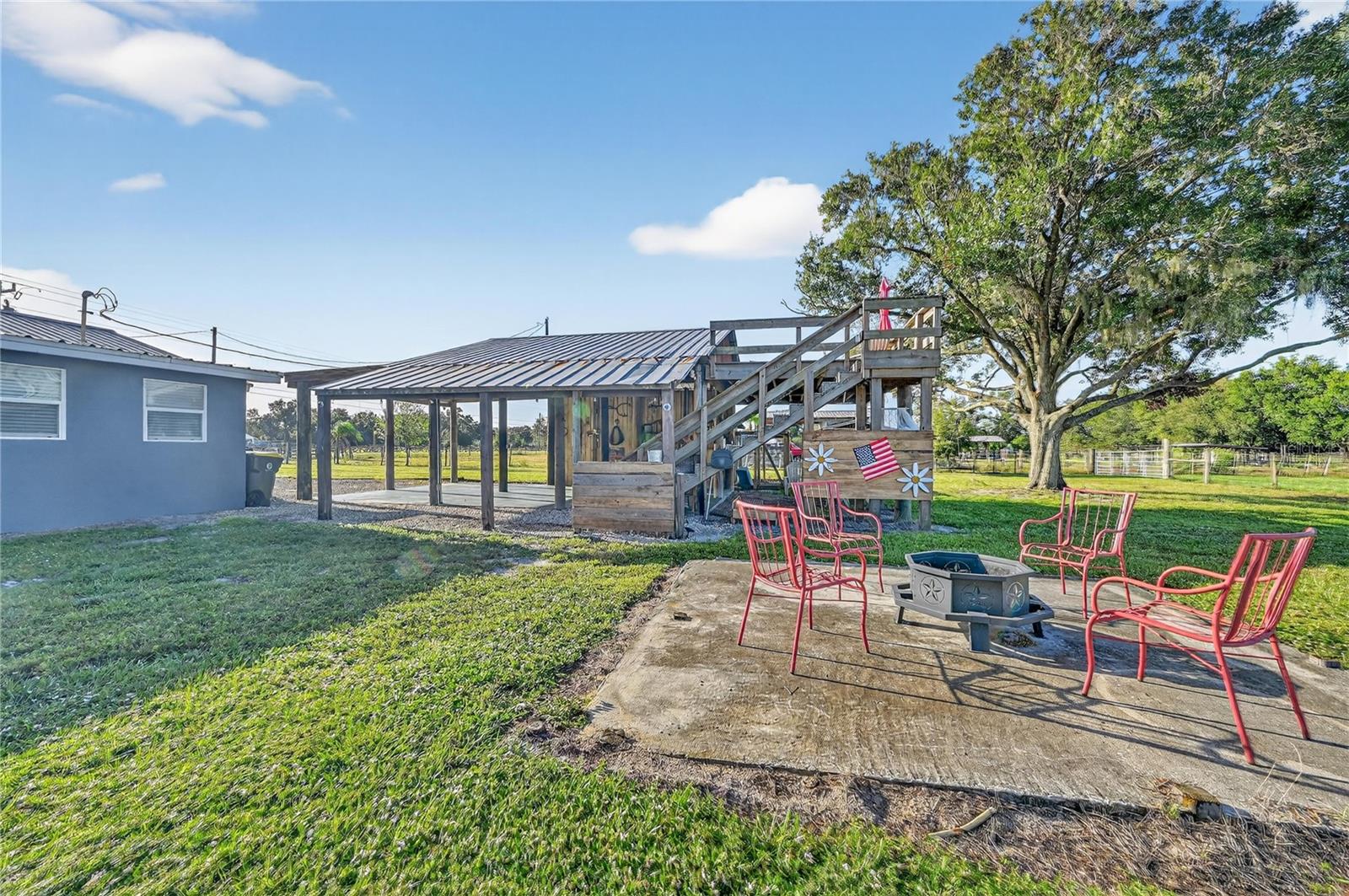 SUNSHINE RANCHETTES - Residential