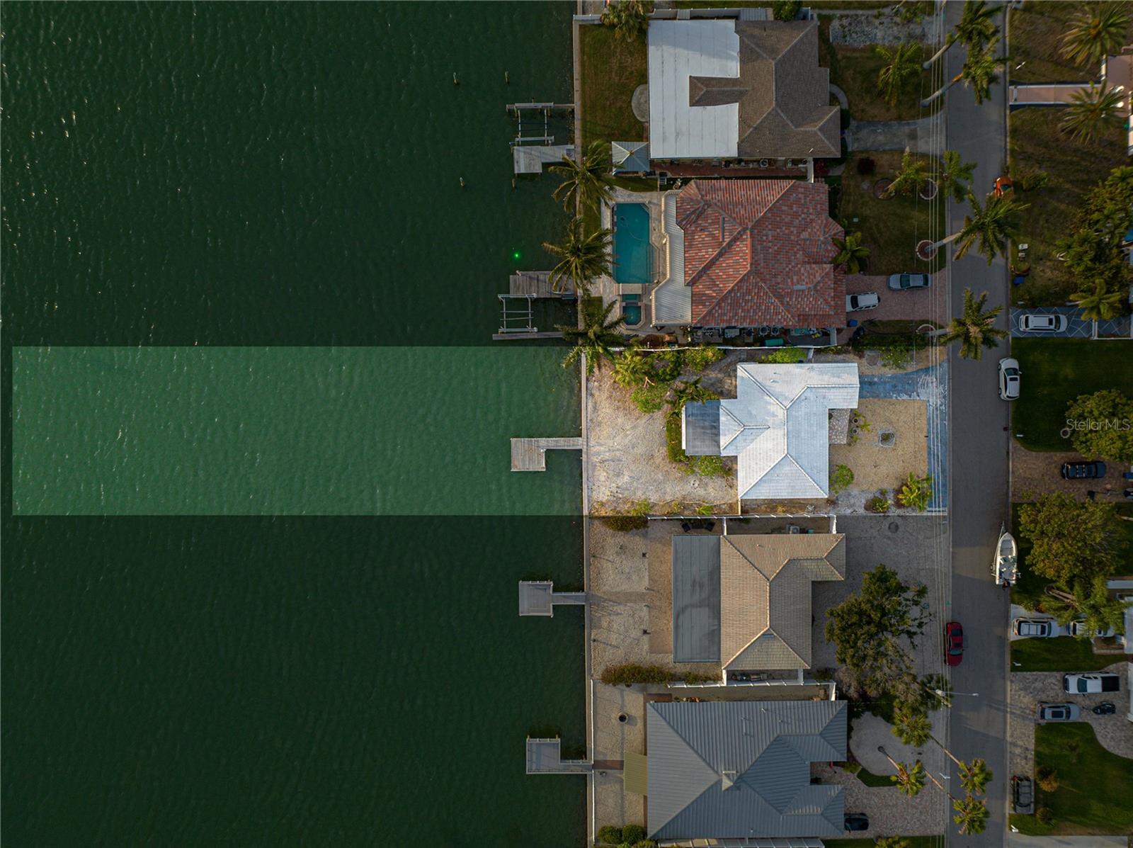 PASADENA SHORES - Residential