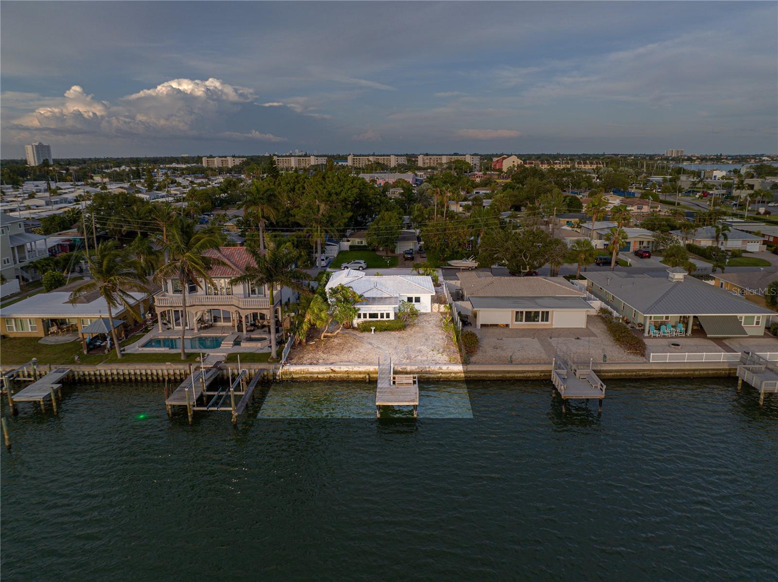 PASADENA SHORES - Residential