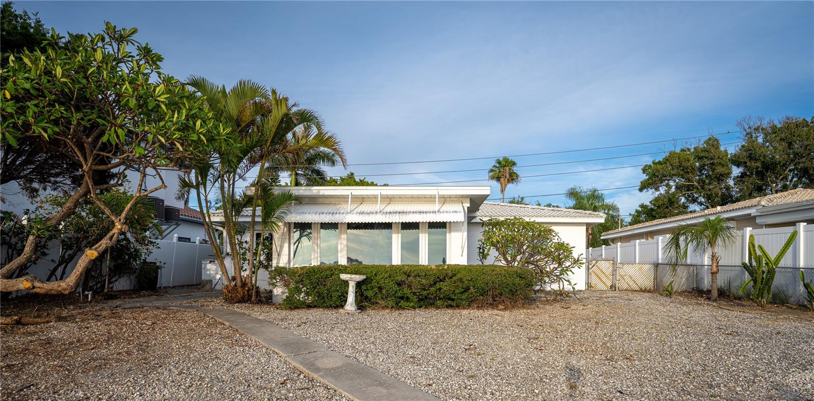 PASADENA SHORES - Residential