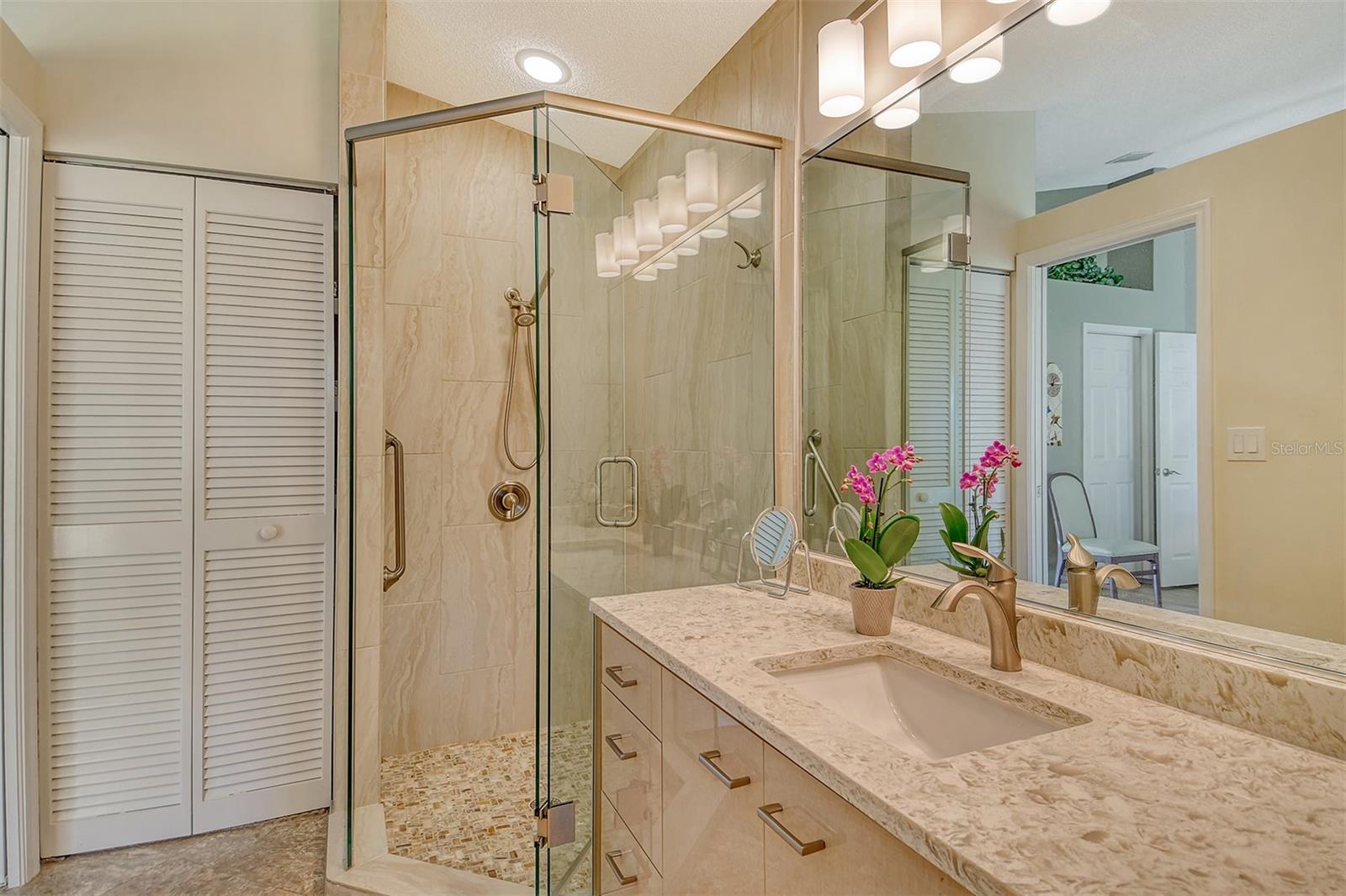 PINEHURST VILLAGE SEC 1 PH B&G - Residential