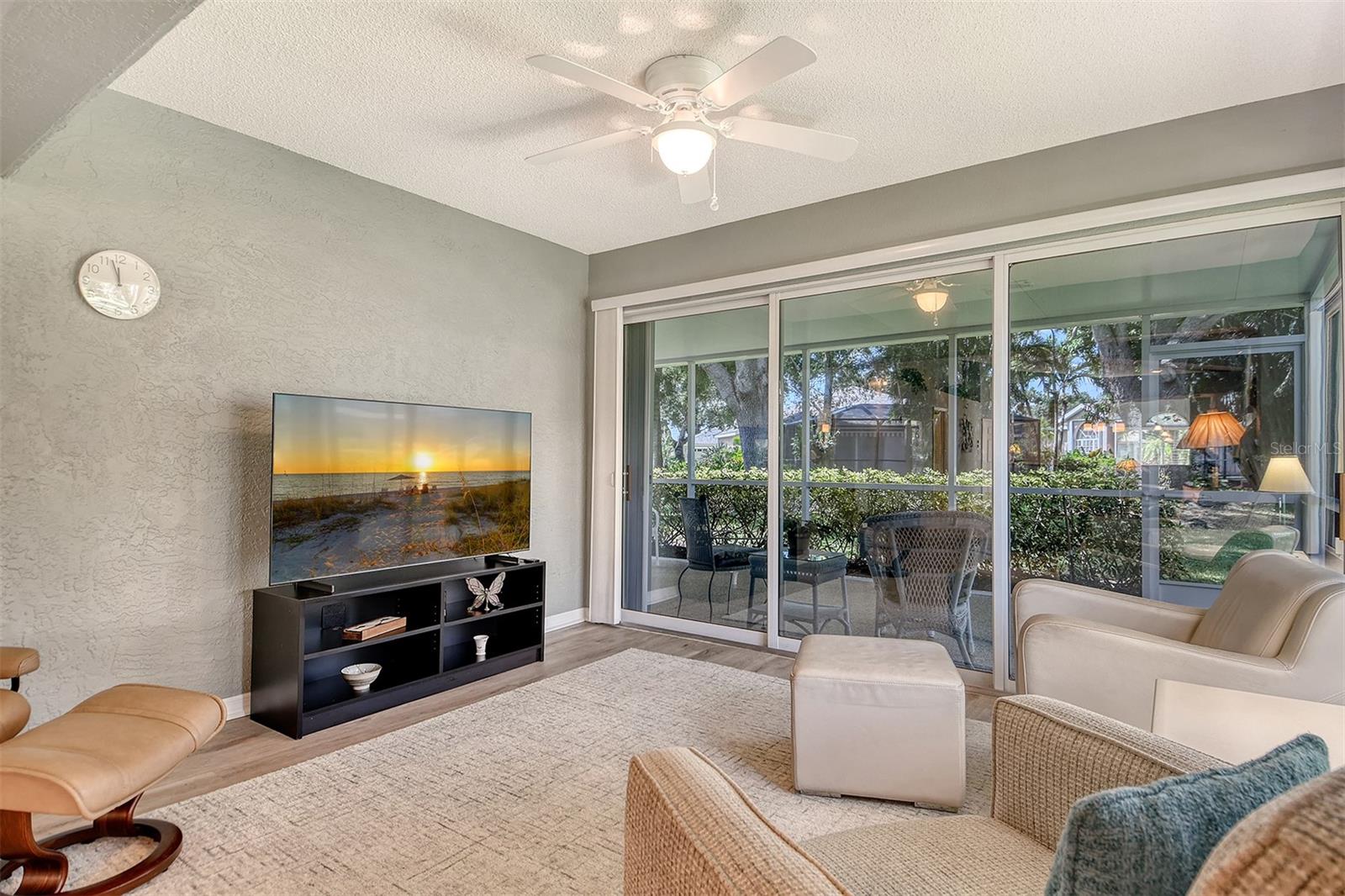 PINEHURST VILLAGE SEC 1 PH B&G - Residential