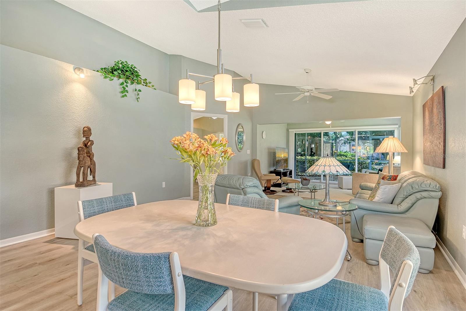 PINEHURST VILLAGE SEC 1 PH B&G - Residential