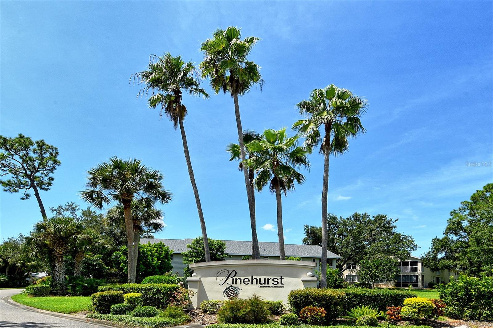 PINEHURST VILLAGE SEC 1 PH B&G - Residential