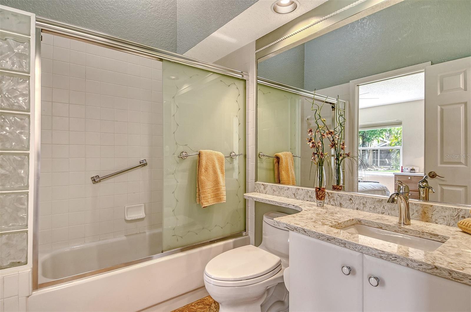 PINEHURST VILLAGE SEC 1 PH B&G - Residential