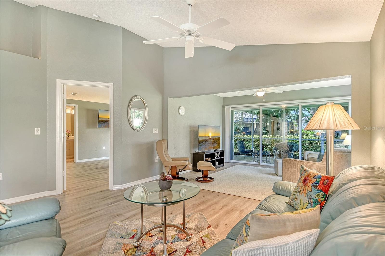 PINEHURST VILLAGE SEC 1 PH B&G - Residential