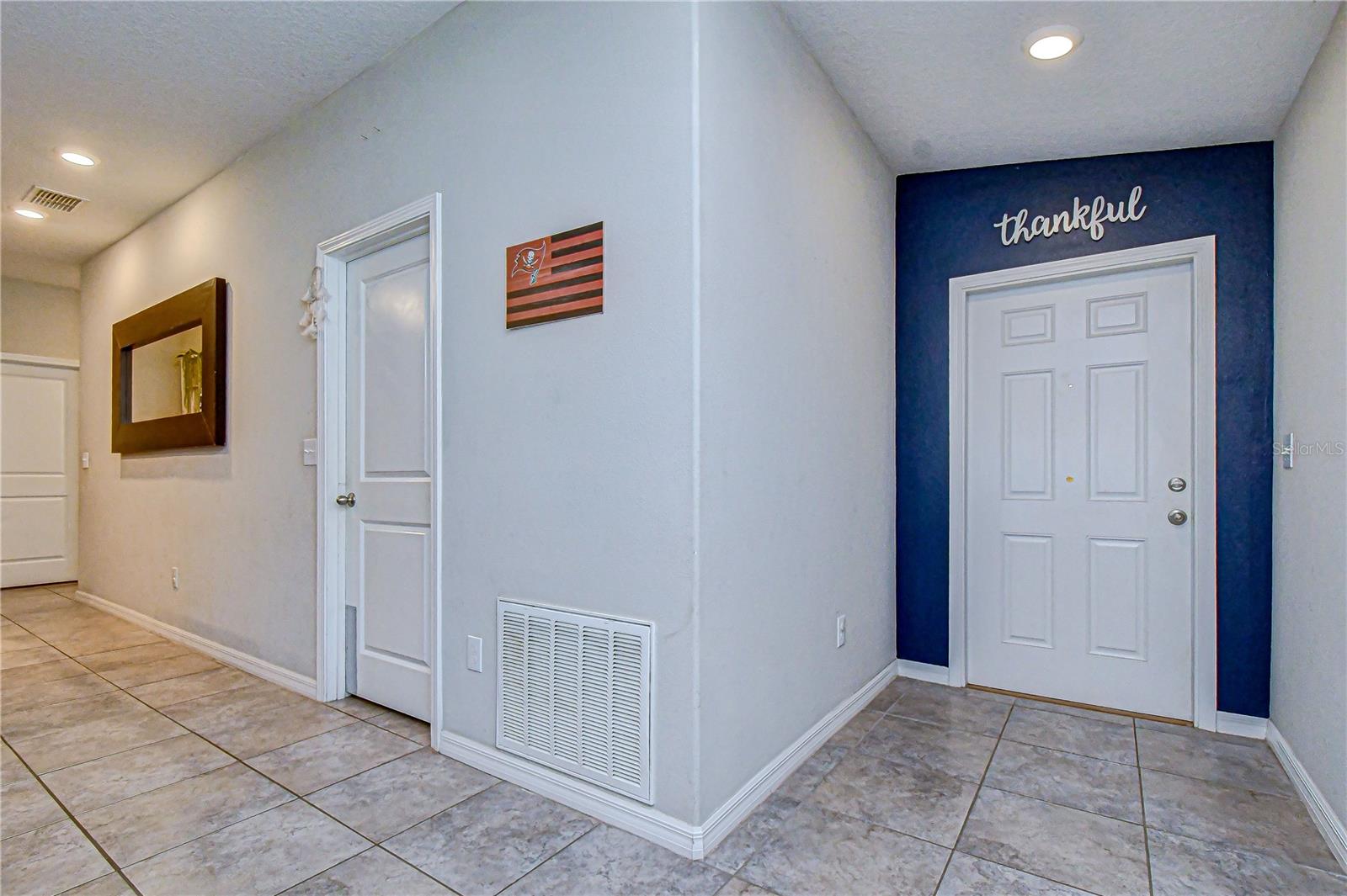 6823 HAZELNUT SPICE DRIVE