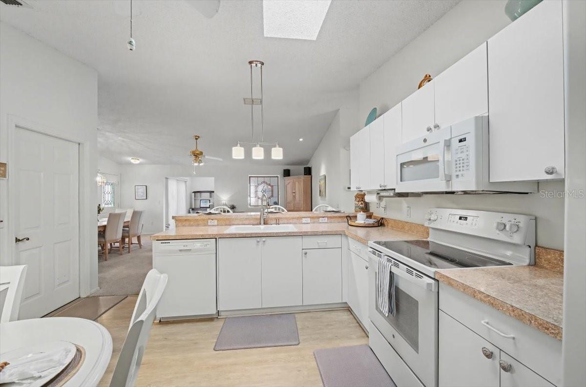 VILLAGES OF SUMTER VILLA DE LEON - Residential