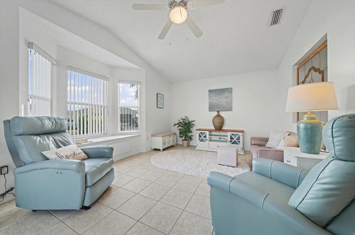 VILLAGES OF SUMTER VILLA DE LEON - Residential