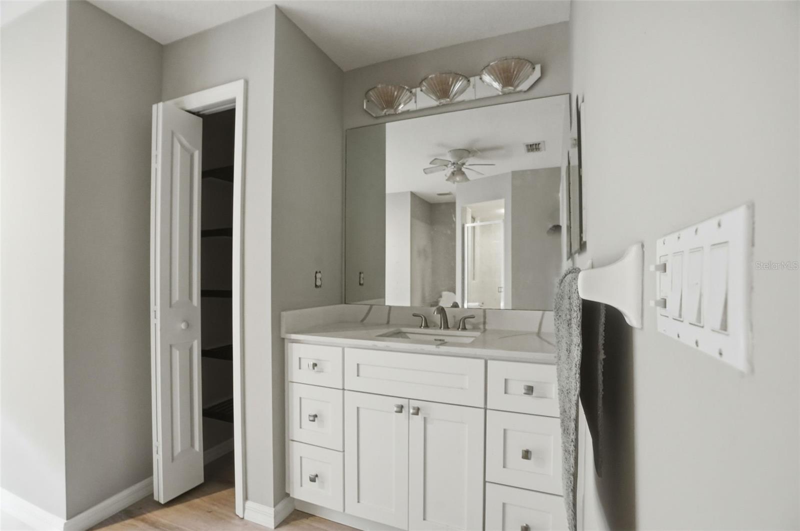 ROYAL HIGHLANDS - Residential