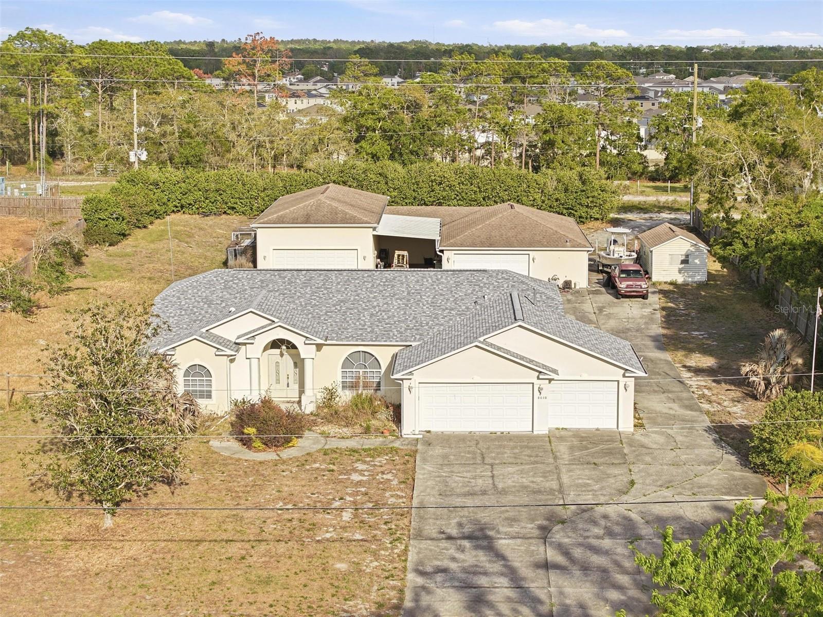 ROYAL HIGHLANDS - Residential