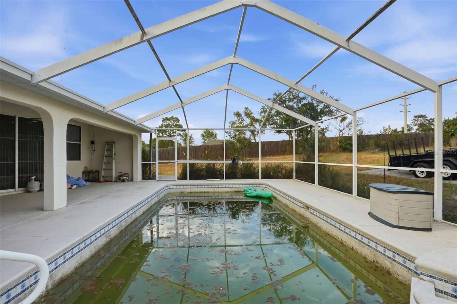 ROYAL HIGHLANDS - Residential