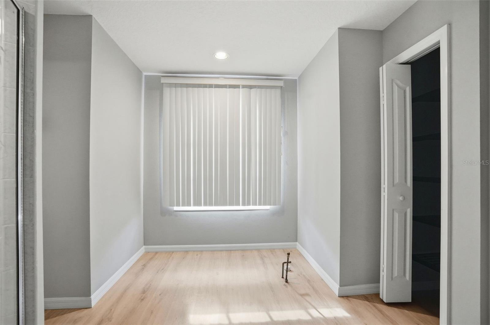 ROYAL HIGHLANDS - Residential