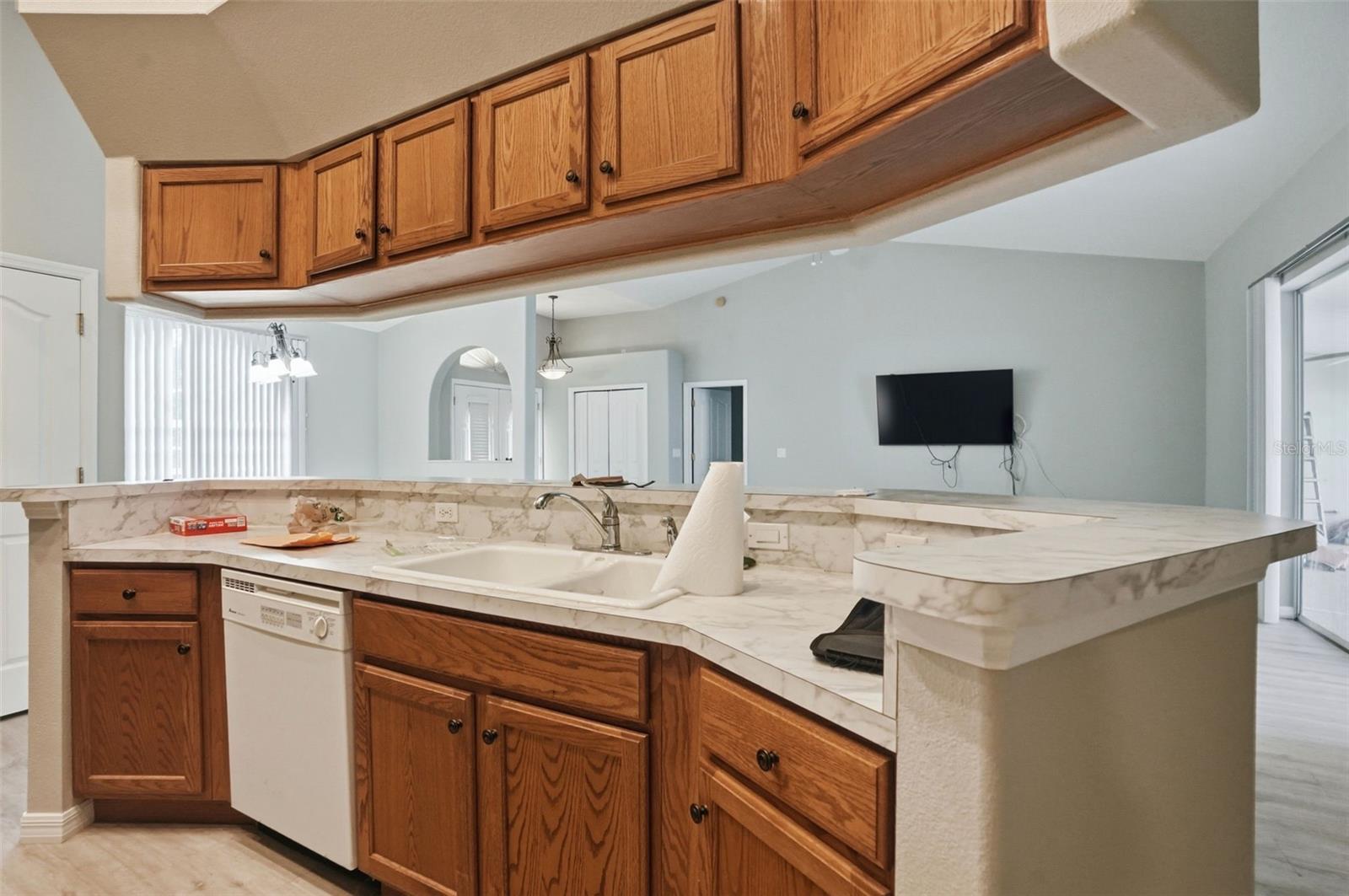 ROYAL HIGHLANDS - Residential